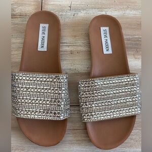 Steve Madden dazzle Embellishments slide sandals. Size 6.5
